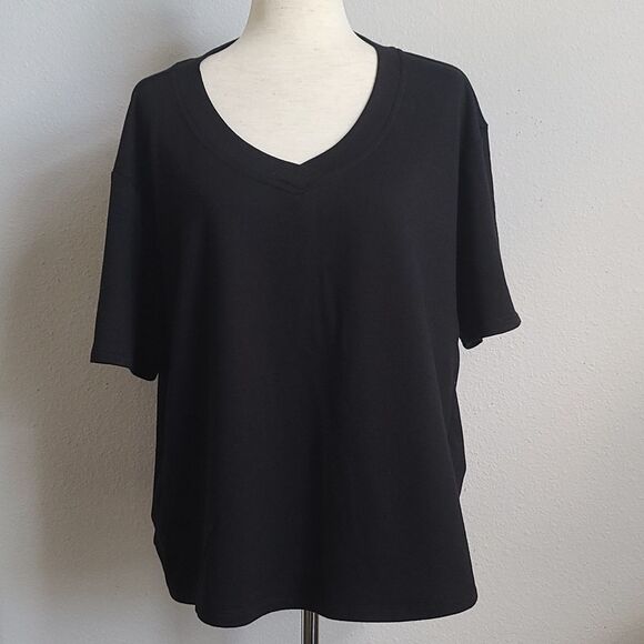 FLORA NIKROOZ WOMAN'S PULLOVER TOP - Picture 1 of 11